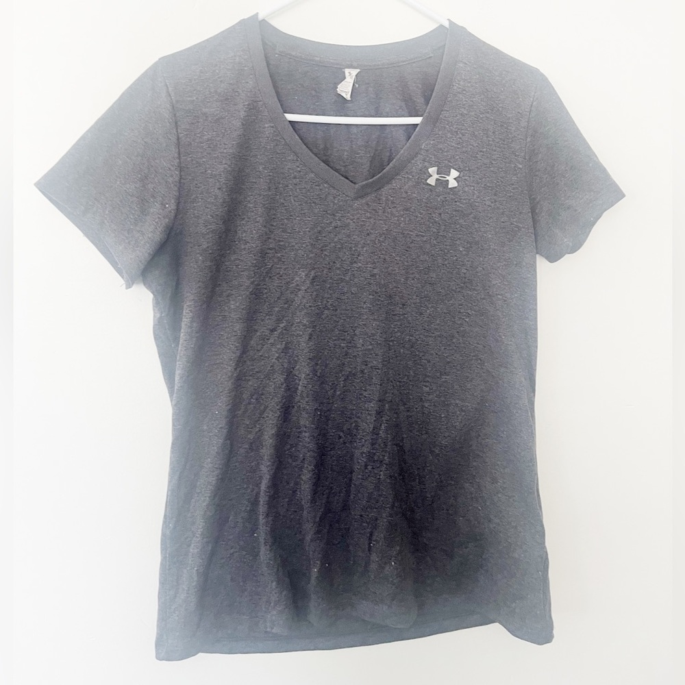 Under Armour Gray Lightweight Short Sleeve VNeck Top